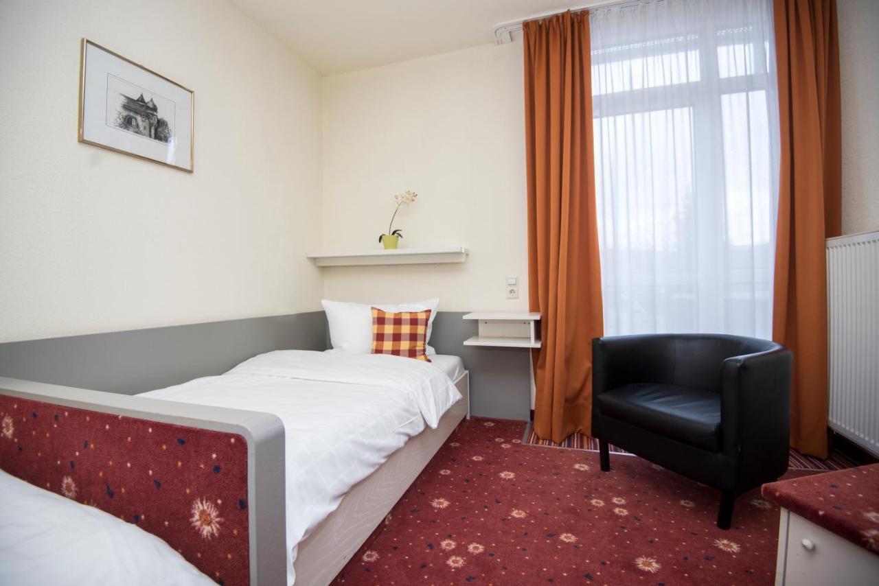 Akzent Hotel Hoehenblick Muehlhausen im Taele Ngoại thất bức ảnh