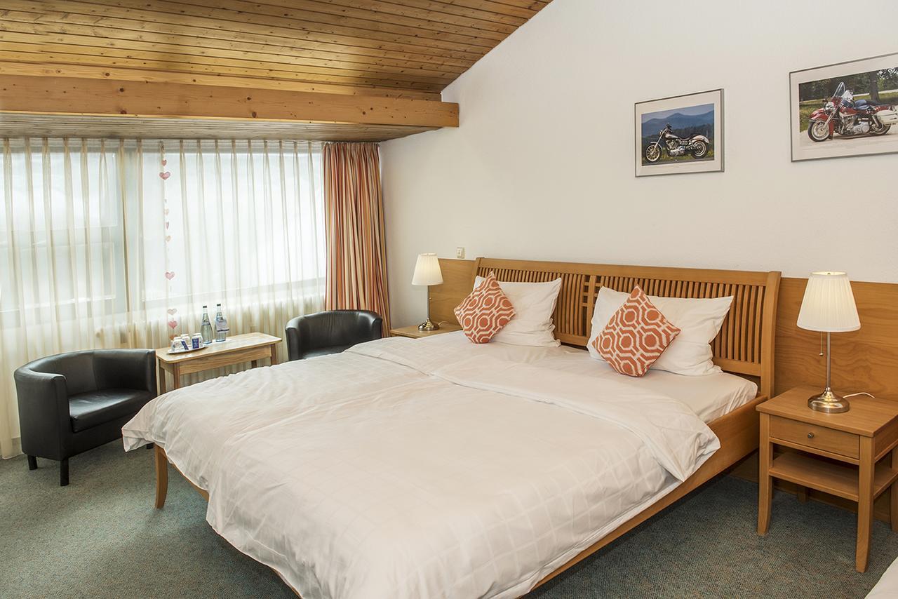 Akzent Hotel Hoehenblick Muehlhausen im Taele Ngoại thất bức ảnh